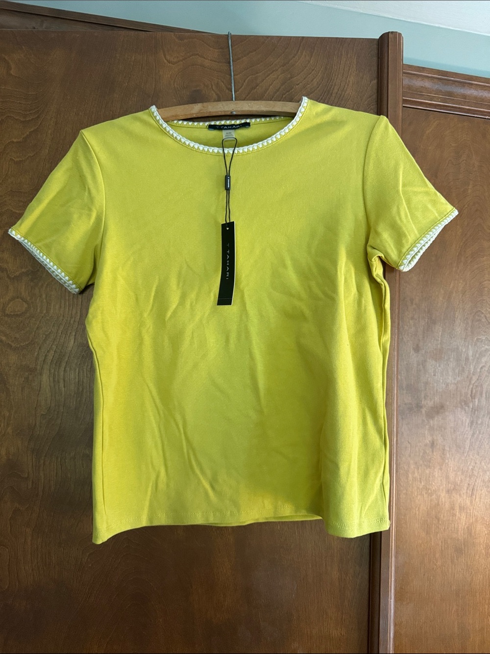 T Tahari Yellow Short-Sleeve Knit Top with Contrast Trim